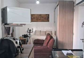 Kitnet / stúdio à venda na rua são joão, 412, centro, são leopoldo, 24 m2 por r$ 170.000