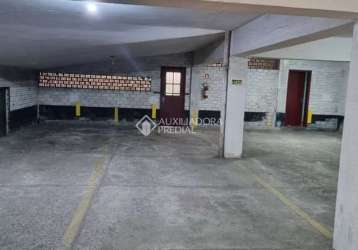 Garagem à venda na rua são caetano, 577, centro, são leopoldo, 13 m2 por r$ 75.000