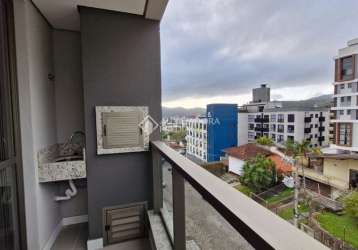 Apartamento com 3 quartos à venda na rua das cerejeiras, 108, carvoeira, florianópolis, 74 m2 por r$ 1.130.000