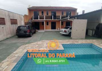 Sobrado com piscina e 06 quartos