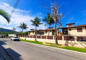 Casa em condomínio 2 quartos, sendo 1 suíte. bairro peró