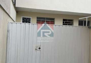 Casa com 2 quartos para alugar na rua cartagena, 39, vila metalúrgica, santo andré, 75 m2 por r$ 1.750