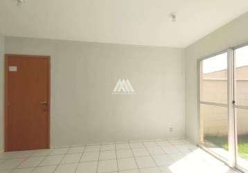 Apartamento com 90m² com piscina