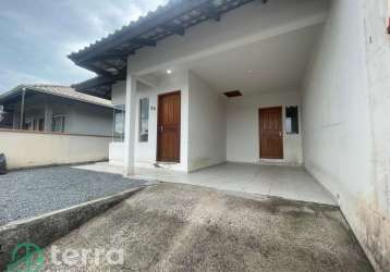 Casa com 2 quartos para alugar no estrada das areias, indaial , 79 m2 por r$ 1.300