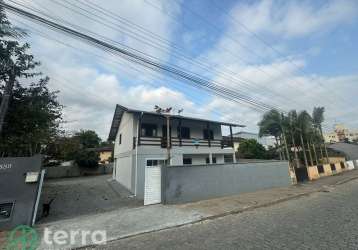 Casa com 6 quartos para alugar no carijós, indaial , 260 m2 por r$ 3.400