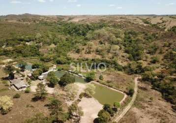 Chácara as margens da br 060 com 4 hectares e preparada para ser um pesque-pague