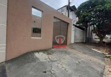 Casa à venda no jardim santa alice em londrina. com 2 quartos, sala, cozinha, banheiro, área de serviço, churrasqueira, 2 vagas de garagem.