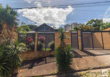 Casa com 3 quartos à venda na rua julio moraz, 160, pinheiro, são leopoldo por r$ 750.000