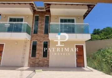 Casa com 2 dormitórios à venda, 70 m² por r$ 410.000,00 - barroco (itaipuaçu) - maricá/rj