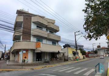 Prédio comercial e residencial 05 apartamentos e sala comercial  em camboriú - sc