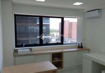 Sala comercial à venda na rua general salustiano, 853, marechal rondon, canoas, 49 m2 por r$ 750.000