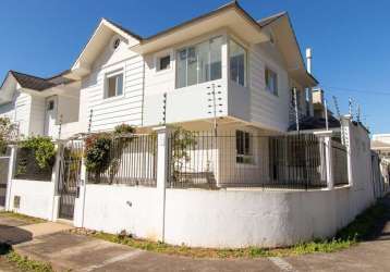 Casa com 3 quartos à venda na rua professor gilberto cabussu, 1, santa mônica, florianópolis, 179 m2 por r$ 1.980.000