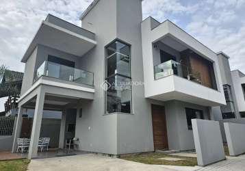 Casa com 3 quartos para alugar na avenida tucumã, 309, campeche, florianópolis, 200 m2 por r$ 11.000