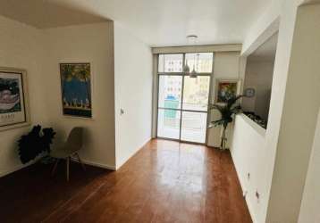 Apartamento de andar baixo à venda no flamengo com 2 quartos, 1 vaga e 70m².