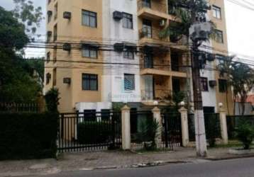 Imperdível apartamento à venda em niterói-rj, bairro fonseca! 2 quartos, 1 sala, 2 banheiros, 1 vaga de garagem. venha conferir!