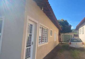 Casa com 3 quartos, 400m², à venda em socorro, centro