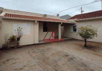 Casa com 3 quartos no bairro manoel penna.