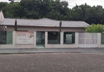 Casa para venda em guaramirim, centro, 3 dormitórios, 1 suíte, 2 banheiros, 2 vagas