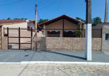 Casa lote inteiro com piscina - itaóca praia de mongaguá