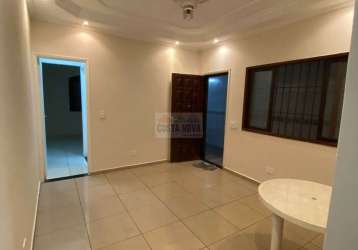 Vende se casa geminada, 03 quartos, sala, quintal, praia grande,  vila asunção