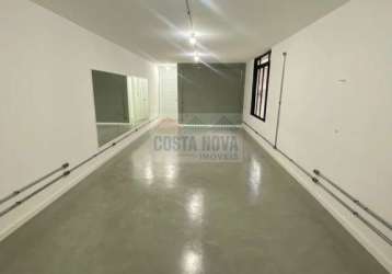 Sala comercial fundos, 65m²,  2 banheiros e 1 copa