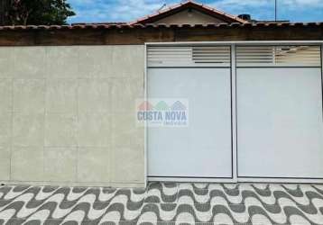 Casa 3 quartos, 1 banheiro, 2 vagas de garagem no bairro samambaia.