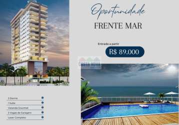 Apartamento de 2 dormitórios frente mar no jd. imperador