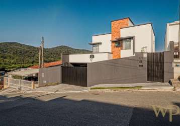 Casa com 3 quartos à venda na rua abraão lincoln, 372, bom retiro, joinville por r$ 1.950.000