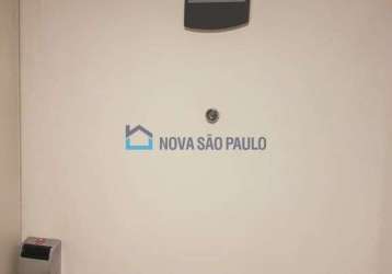 Flat mobiliado com sacada de 45 m²