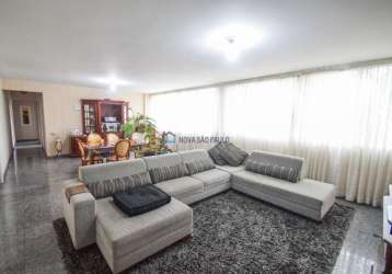 Apartamento à moda antiga em vila fechada, muito espaçoso 164m² - 3 dormitórios, 1 suíte, 1/2 vagas