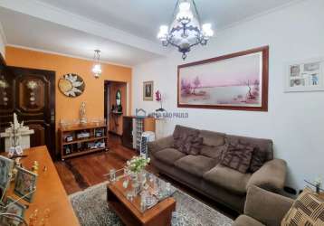 Casa à venda, com 283 m², 4 dormitórios, 2 suítes, 2 vagas, na vila mascote.