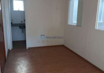 Conjunto comercial amplo. 64m2. 2 vagas na aclimaçao.