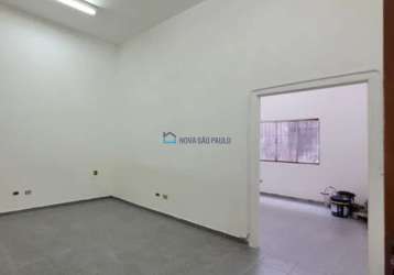 Galpão - 4 salas - saúde - 490m²