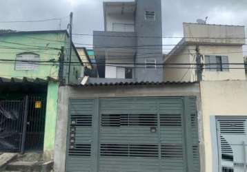 Conjunto de   casas com quarto cozinha e banheiro no parque das pedras   para renda