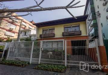 Casa com 3 quartos à venda na rua passo da pátria, 374, bela vista, porto alegre, 285 m2 por r$ 1.840.000