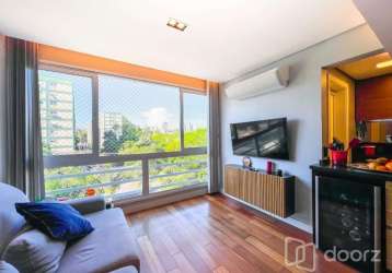 Apartamento com 2 quartos à venda na rua felizardo, 491, jardim botânico, porto alegre, 70 m2 por r$ 750.000