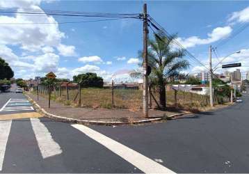 Terreno comercial a venda e aceita bts direto com o proprietário, com 2100 m² pronto para construir.