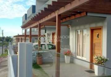 Casa com 3 quartos à venda na esly sandrini nauck - quinta dos acores, 473, centro, garopaba, 107 m2 por r$ 723.000