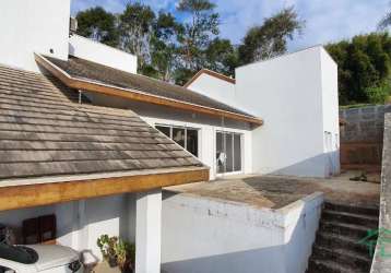 Casa em condomínio em recanto santa bárbara