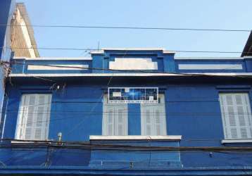 Casa estudantes com 3 dormitórios e sala de estudos