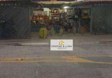 Lindo sobrado com ponto comercial.