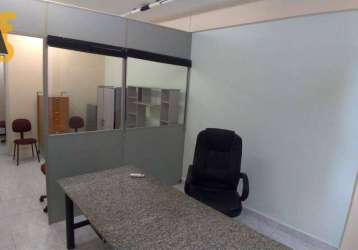 Vendo sala com 29 metros quadrados em movimentado ponto comercial, na freguesia