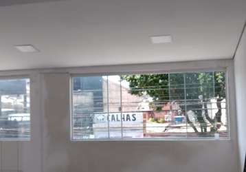 Linda sala toda reformada para alugar