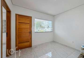 Casa com 2 quartos à venda na rua guarulhos, 7, vila camilópolis, santo andré, 107 m2 por r$ 615.000