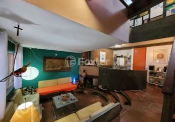 Casa com 3 quartos à venda na rua tapati, 139, água rasa, são paulo, 194 m2 por r$ 929.000