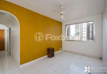 Apartamento com 2 quartos à venda na rua riachuelo, 1268, centro histórico, porto alegre, 65 m2 por r$ 276.000