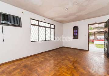 Casa comercial com 1 sala à venda na rua santa flora, 1159, nonoai, porto alegre, 240 m2 por r$ 850.000