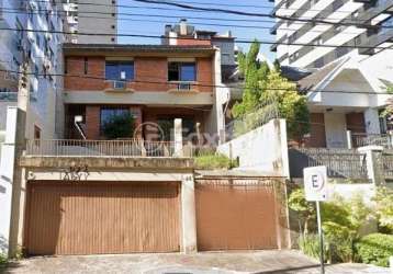 Casa à venda na rua doutor lauro de oliveira, 44, rio branco, porto alegre, 131 m2 por r$ 2.200.000