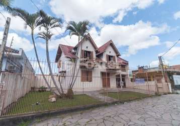 Casa com 3 quartos à venda na rua zeferino dias, 823, sarandi, porto alegre, 235 m2 por r$ 680.000