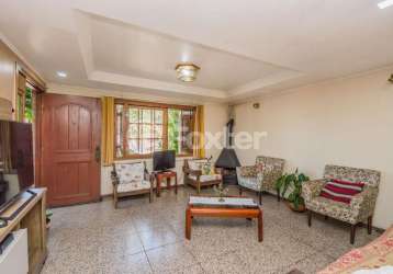 Casa com 4 quartos à venda na rua marista, 216, vila joão pessoa, porto alegre, 300 m2 por r$ 750.000